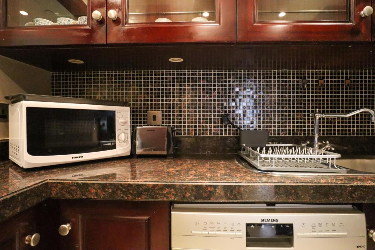 Higuests - Charming Apt With Private Balcony Near Dubai Mall Exterior photo