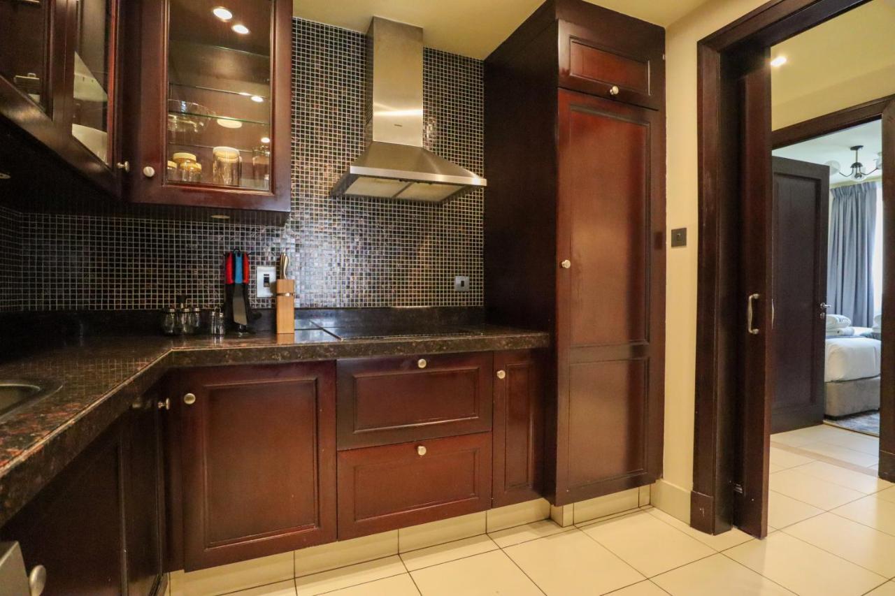 Higuests - Charming Apt With Private Balcony Near Dubai Mall Exterior photo